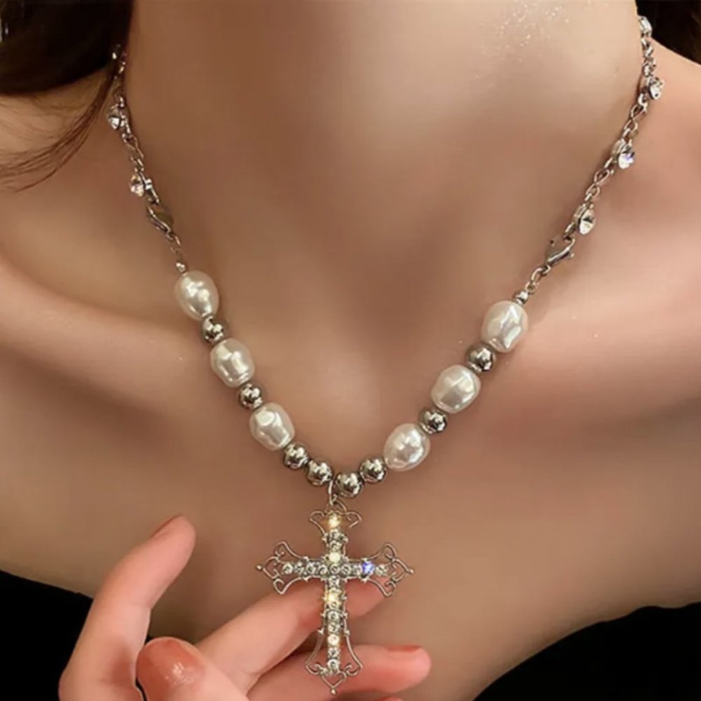 🍏50% OFF/3+...Pretty Faux Pearl Cross Pendant Necklace (Silver tone)